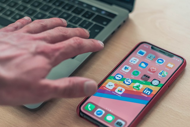 Mnoho úkonov je dnes možné vykonať prostredníctvom internetu